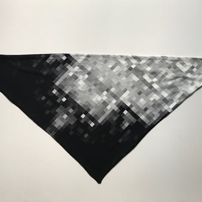 Babero estampado Pixeles negros