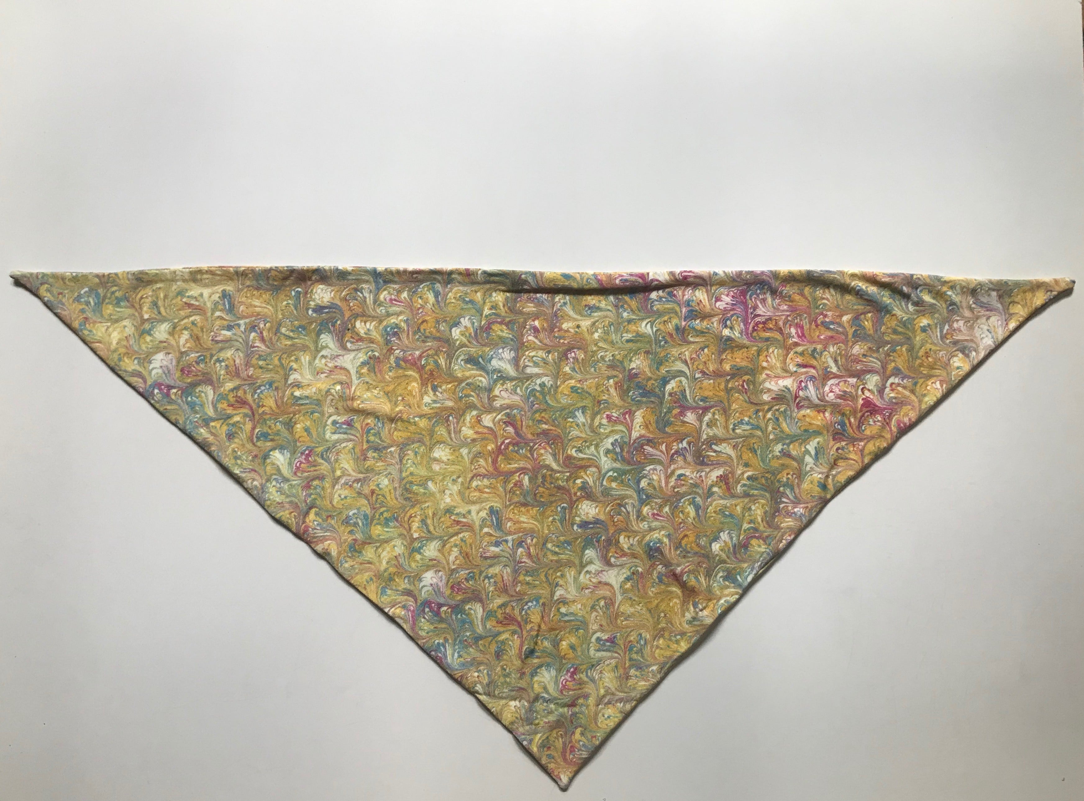 Babero estampado Papel2