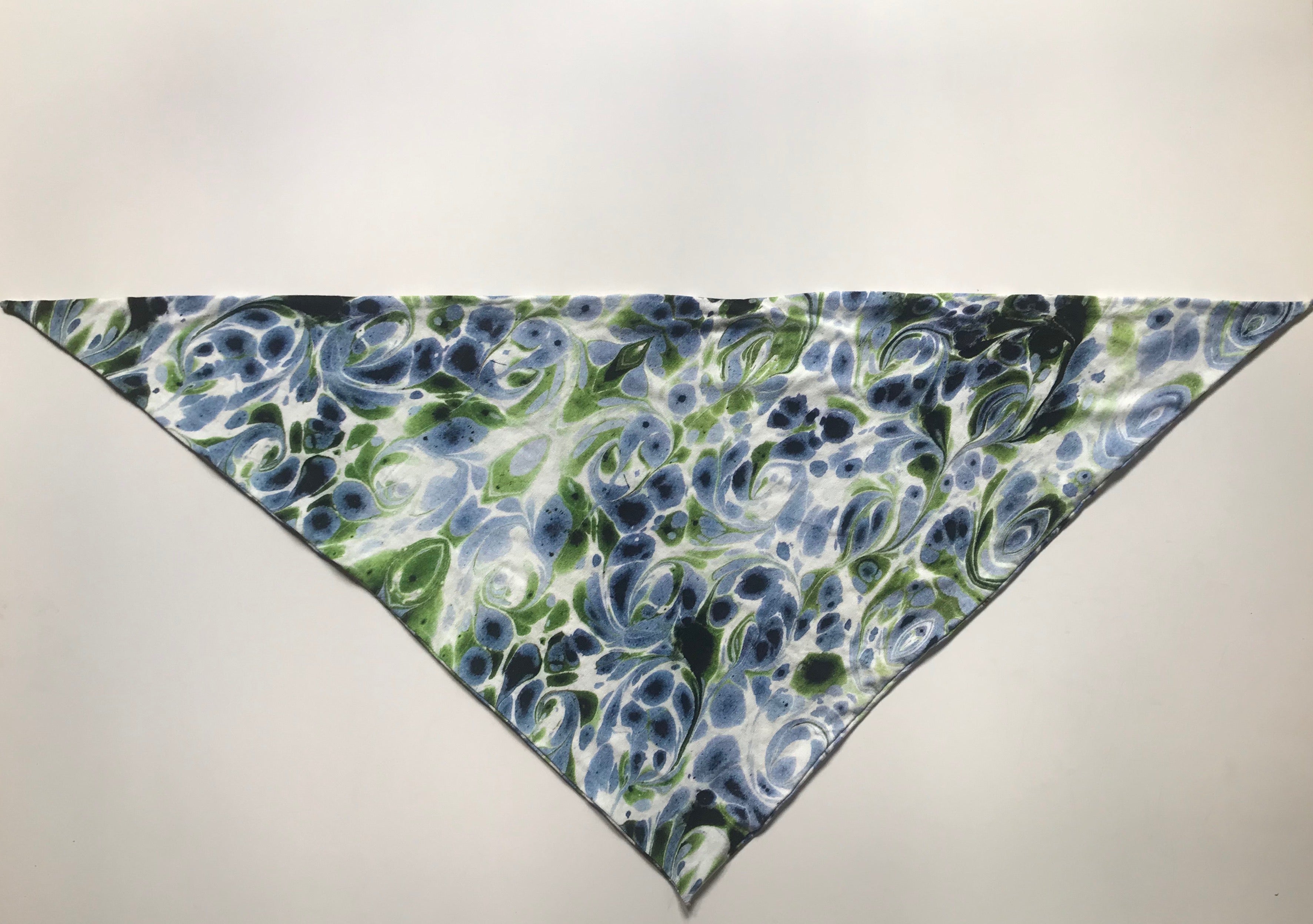 Babero estampado Papel4